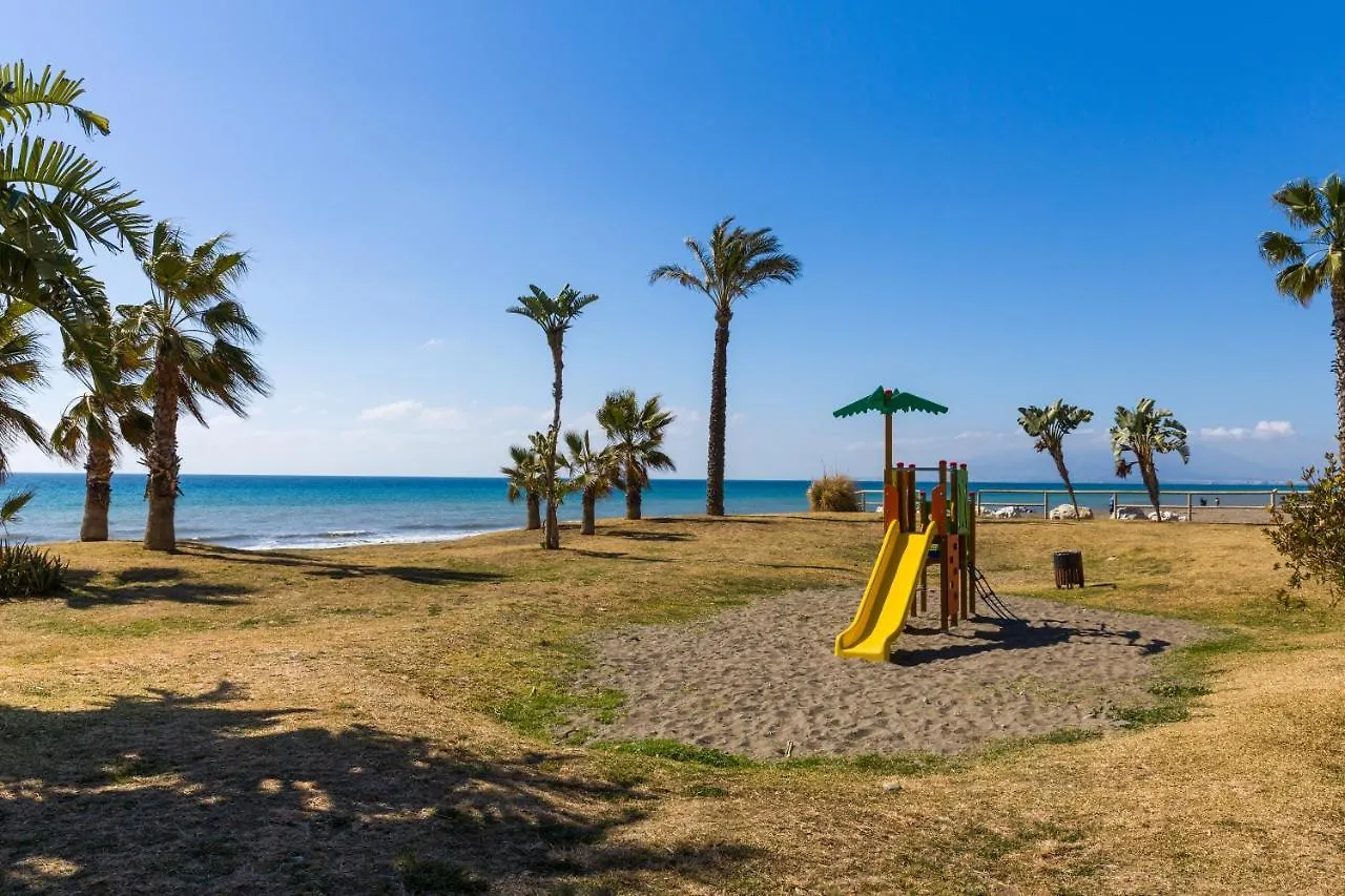 Renthas Calabeach Apartment Ринкон-де-ла-Викториа