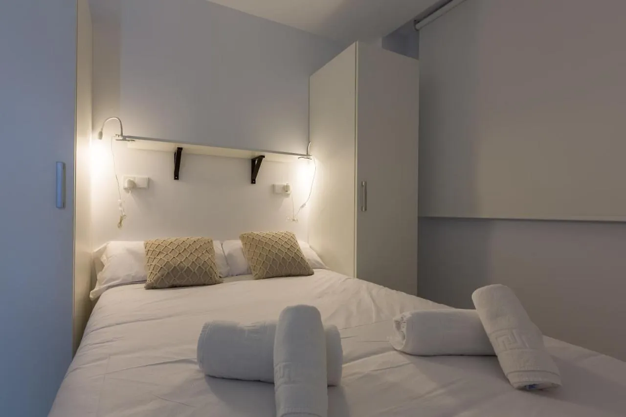Renthas Calabeach Apartment Ринкон-де-ла-Викториа