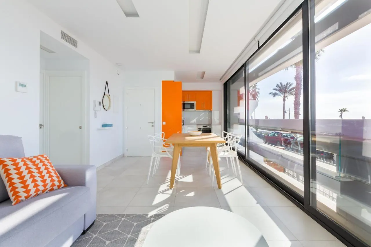 Renthas Calabeach Apartment Ринкон-де-ла-Викториа