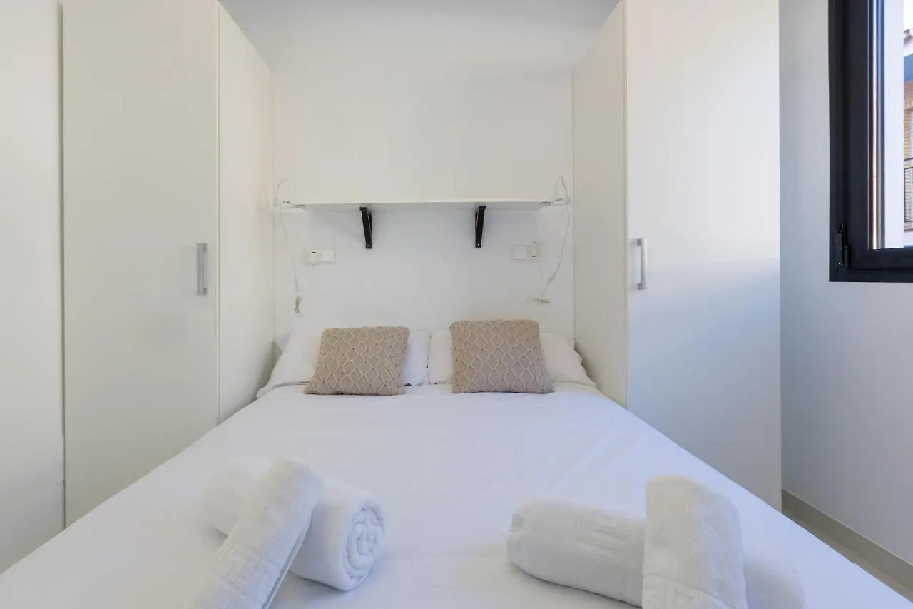 Renthas Calabeach Apartment Ринкон-де-ла-Викториа